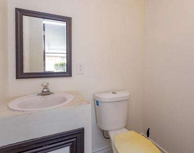 606 Buckhaven Loop - Photo Thumbnail 24