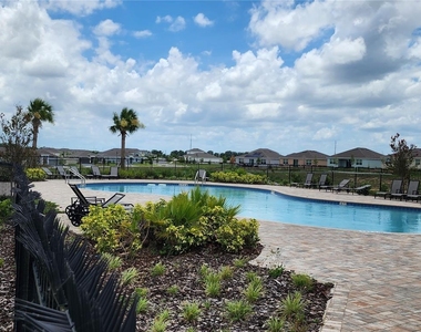 751 Richmond Estate Avenue - Photo Thumbnail 11