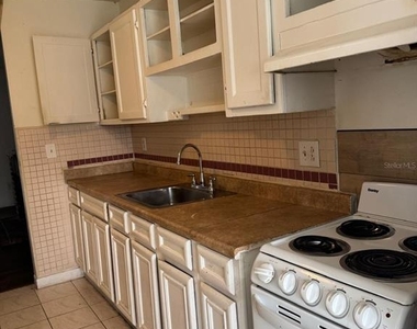 2336 Huntington Green Court - Photo Thumbnail 4