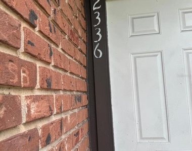 2336 Huntington Green Court - Photo Thumbnail 20