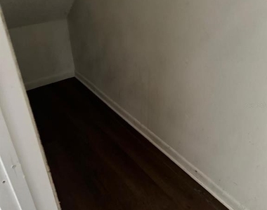 2336 Huntington Green Court - Photo Thumbnail 10