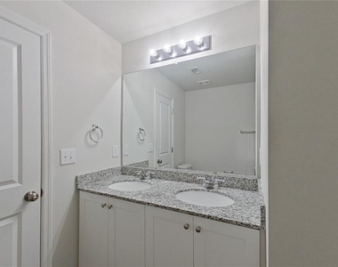 9099 Aegean Circle - Photo Thumbnail 12
