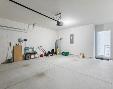 326 Caryota Court - Photo Thumbnail 27