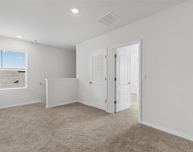 326 Caryota Court - Photo Thumbnail 16