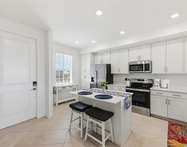 17625 Opal Sand Drive - Photo Thumbnail 5