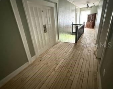 375 W Bay Avenue - Photo Thumbnail 15