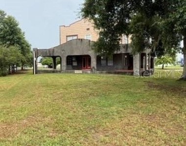 375 W Bay Avenue - Photo Thumbnail 4