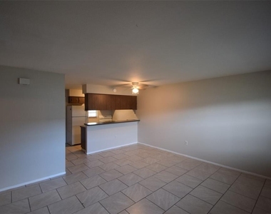891 Schoolhouse Road - Photo Thumbnail 12