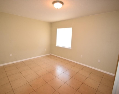 2237 Bordeau Court - Photo Thumbnail 11