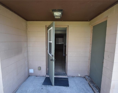 2237 Bordeau Court - Photo Thumbnail 3