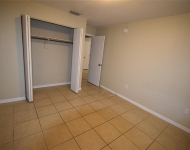 2237 Bordeau Court - Photo Thumbnail 6