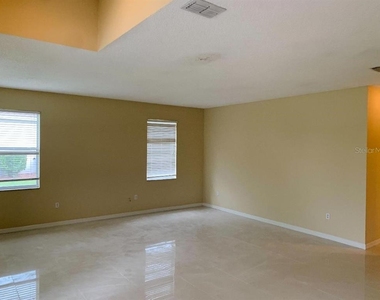 2783 Berkford Circle - Photo Thumbnail 2