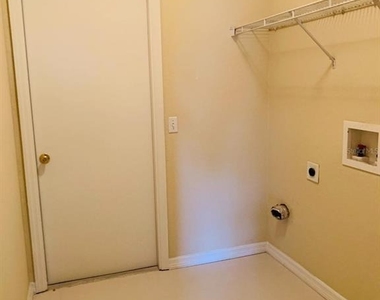 2783 Berkford Circle - Photo Thumbnail 7