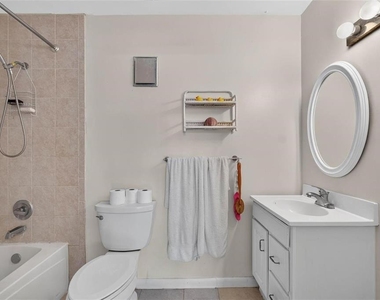 2500 21st Street Nw - Photo Thumbnail 6