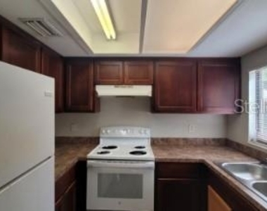513 Sw 68th Terrace - Photo Thumbnail 2