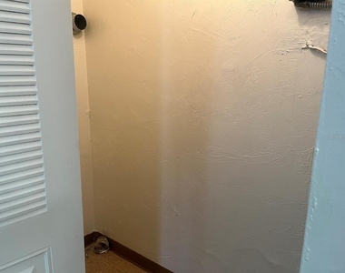5730 Nw 25th Terrace - Photo Thumbnail 7