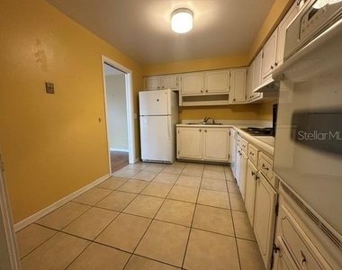530 N Alexander Street - Photo Thumbnail 5