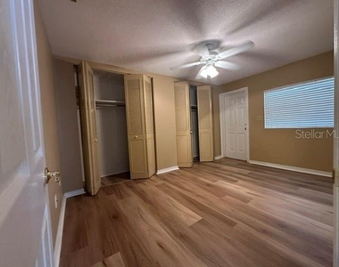 530 N Alexander Street - Photo Thumbnail 8
