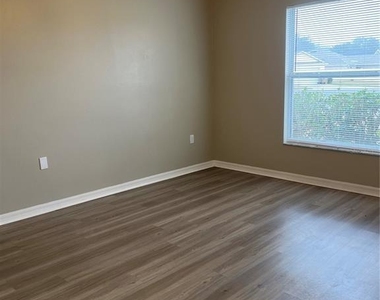 33822 Fairhaven Court - Photo Thumbnail 6