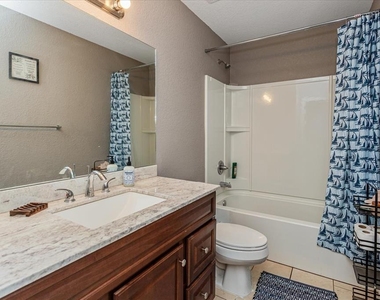 5056 Nw 61st Avenue - Photo Thumbnail 16