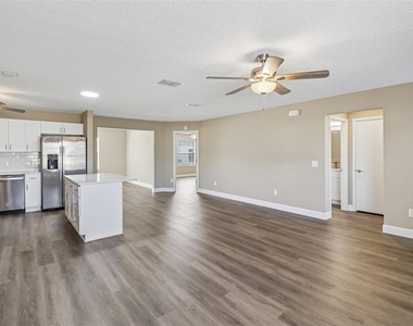 2609 Privada Drive - Photo Thumbnail 8