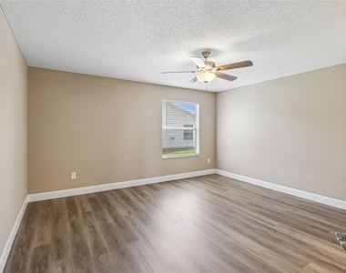 2609 Privada Drive - Photo Thumbnail 17