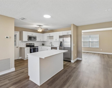 2609 Privada Drive - Photo Thumbnail 10