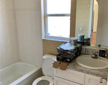 16400 Coopers Hawk Avenue - Photo Thumbnail 6