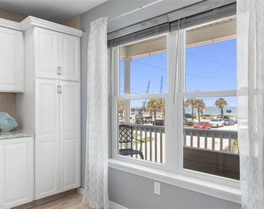 601 Central Avenue S - Photo Thumbnail 2
