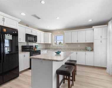 601 Central Avenue S - Photo Thumbnail 9