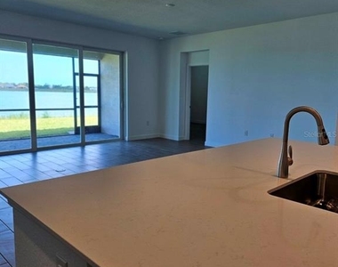 8116 Shore Lake Drive - Photo Thumbnail 10