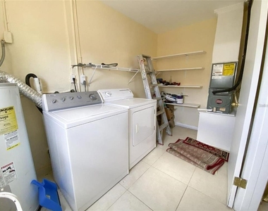 22239 Midway Boulevard - Photo Thumbnail 12
