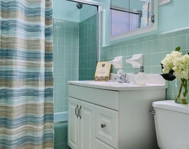 22239 Midway Boulevard - Photo Thumbnail 5