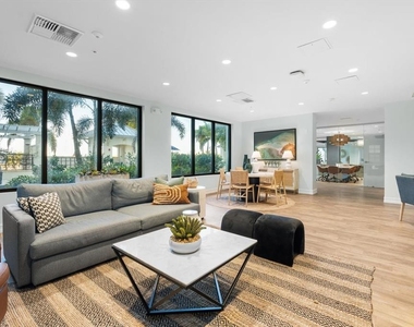 536 Bahia Beach Boulevard - Photo Thumbnail 14