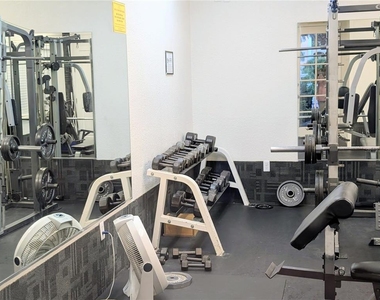 5001 Baraldi Circle - Photo Thumbnail 41