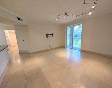 5001 Baraldi Circle - Photo Thumbnail 9