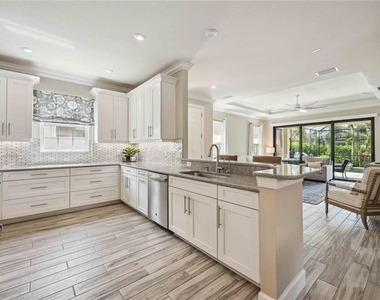 5305 Bartolomeo Street - Photo Thumbnail 6