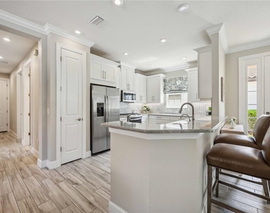 5305 Bartolomeo Street - Photo Thumbnail 7