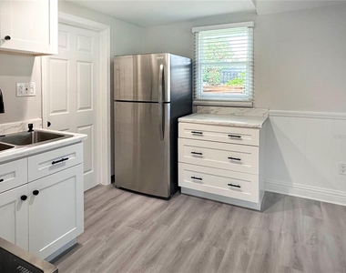 1818 Worrington Street - Photo Thumbnail 6