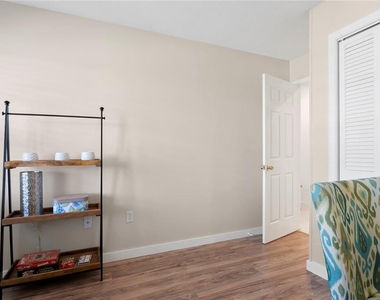1694 Joyce Street - Photo Thumbnail 27