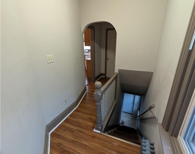 426 Carlton Avenue - Photo Thumbnail 1