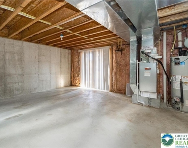 8134 Heritage Drive - Photo Thumbnail 26