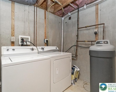 8134 Heritage Drive - Photo Thumbnail 28