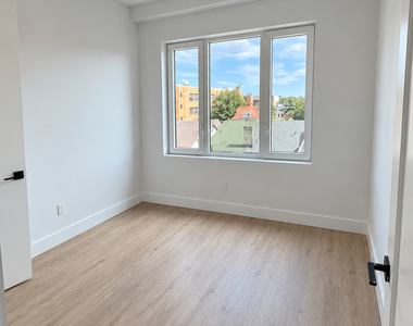 1613 Brooklyn Avenue - Photo Thumbnail 5