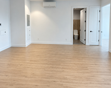 1613 Brooklyn Avenue - Photo Thumbnail 6
