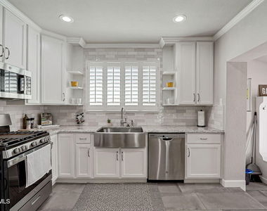 3511 Murray Place - Photo Thumbnail 6