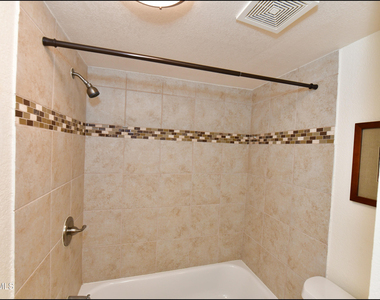 4433 N Stanton Street - Photo Thumbnail 24