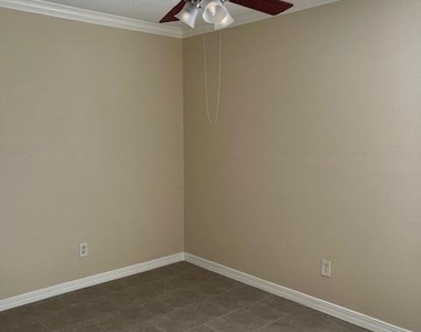 2260 Tierra Alegre Way - Photo Thumbnail 9