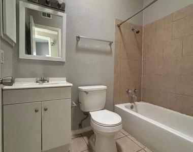 10840 Obsidian Street - Photo Thumbnail 7