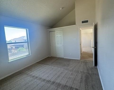 404 Desert Chicory Street - Photo Thumbnail 21